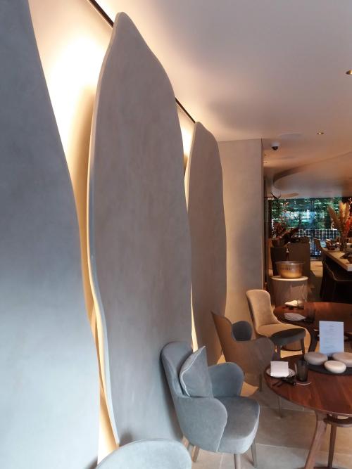 Kunstobjecten te restaurant Caillou - Knokke