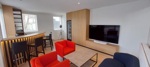 Mancave Waregem